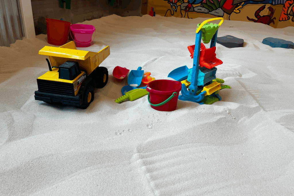 Sandmagination's clean sand
